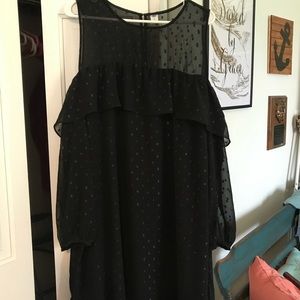 Old Navy Black Dress with open Shoulder